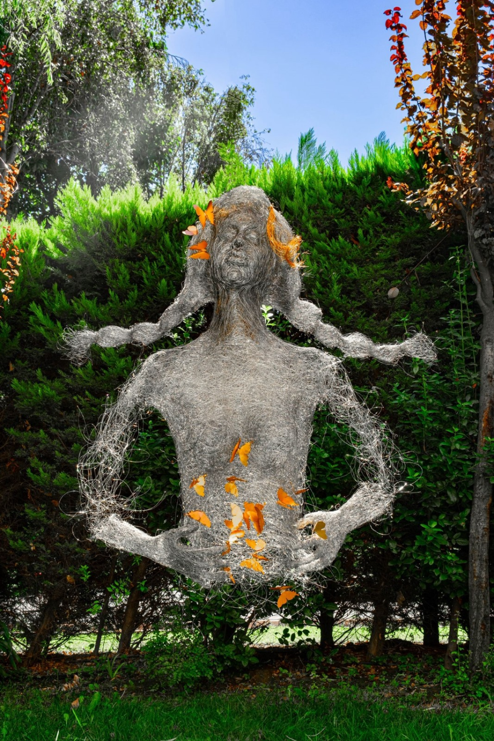 Zeynep Koçan’dan doğa, beden ve dönüşüm üzerine bir sergi